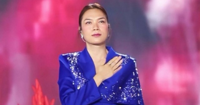 Mỹ Tâm, dàn diễn viên "Mưa đỏ" gây xúc động tro...