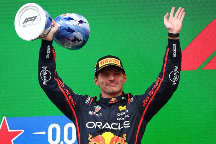 Verstappen giành podium trên sân nhà