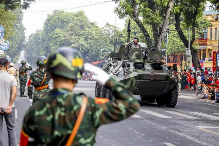 Những bước chân mạnh mẽ trong triệu triệu vòng tay Nhân dân ở ngày hội non sông A80 - 66