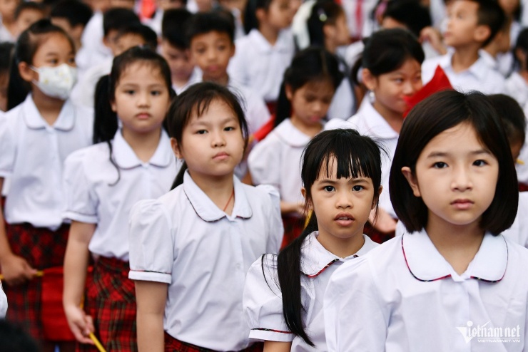 Năm học 2024-2025, Hà Nội tăng khoảng 60.000 học sinh so với năm học trước. Ảnh: Nam Khánh
