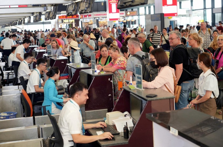 Nhu cầu đi lại của người dân tăng cao vào dịp Tết. Ảnh minh họa: NIA