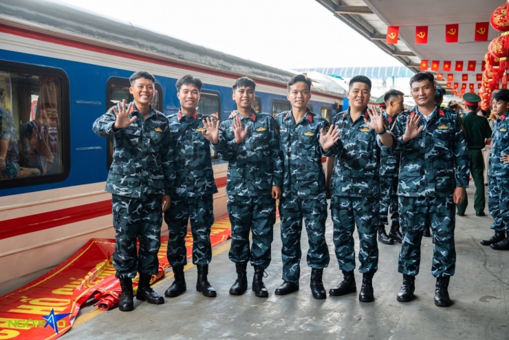 Đoàn số 1 đi trên tàu SE67, vận chuyển 659 người và vật chất, trang bị, hành lý kèm theo của Quân khu 5, Quân đoàn 34 (các khối nam) từ ga Hà Nội đến ga Đà Nẵng (Quân khu 5), đến ga Diêu Trì (Quân đoàn 34); dự kiến xuất phát từ ga Hà Nội lúc 13h15 ngày 3/9, đến ga Đà Nẵng (Quân khu 5) lúc 7h16 ngày 4/9, đến ga Diêu Trì (Quân đoàn 34) lúc 14h28 ngày 4/9.
