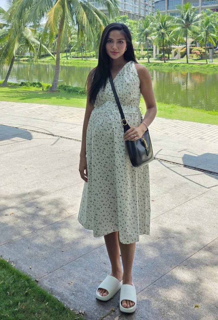 &nbsp; Thời trang của H'Hen Niê khi mang bầu.