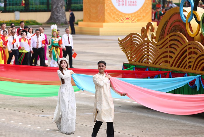 Trang Pháp một năm trưởng thành