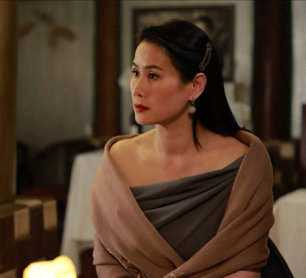 Vẻ đẹp mặn mà ở tuổi trung niên của Thân Thúy Hà.