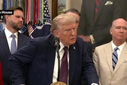 Kinh doanh - Ông Trump khẳng định không hạ thuế nhập khẩu hàng hóa từ Ấn Độ