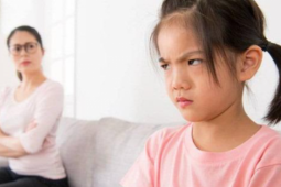 Khi con bạn tức giận, căng thẳng, hãy nói câu này mọi chuyện sẽ được giải quyết ngay lập tức