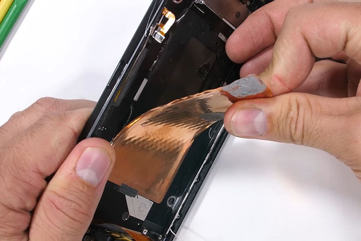Mọi thứ bắt nguồn từ hệ thống tản nhiệt mới sẽ có trên dòng iPhone 17 Pro.