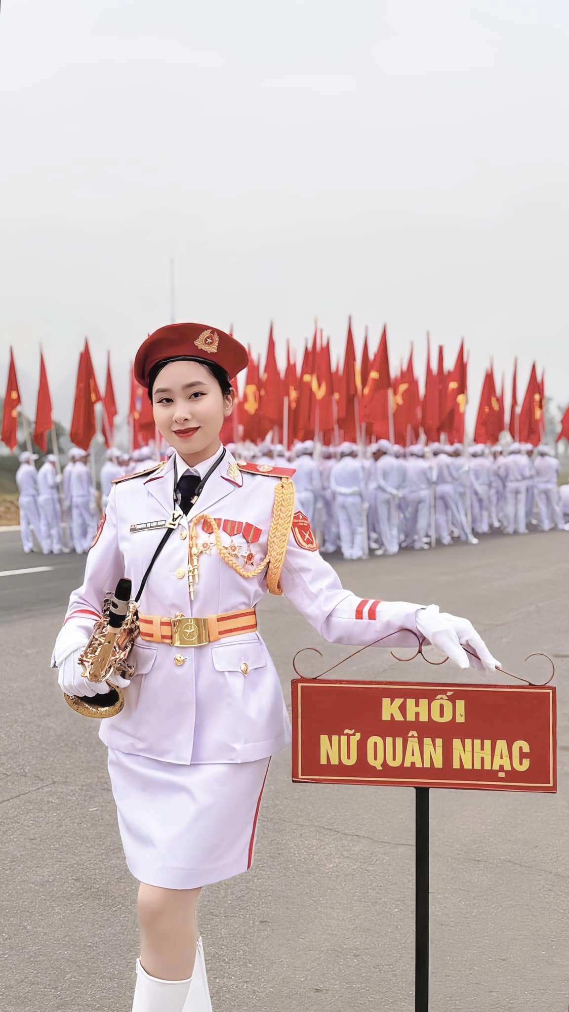 Chiến sĩ xinh đẹp khối Quân nhạc là TikToker nổi tiếng - 5