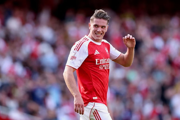 Dù cao 1m89 và ghi tới 54 bàn mùa trước nhưng Gyokeres không ghi bàn bằng đầu lần nào