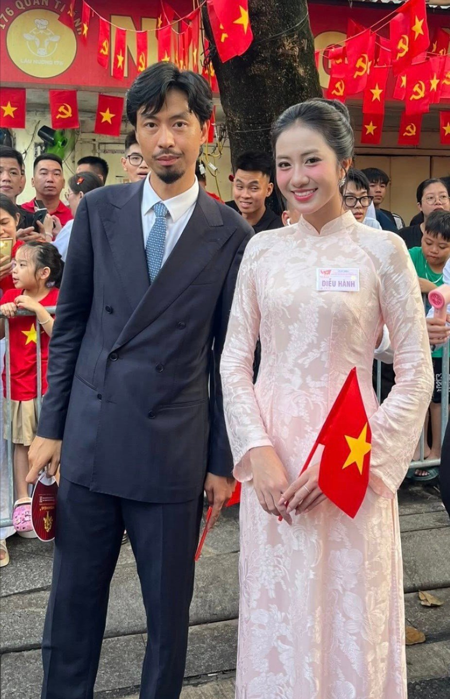 Hà Trúc Linh, Tiểu Vy chia sẻ hậu trường cùng 200 nghệ sĩ đi diễu hành - 9