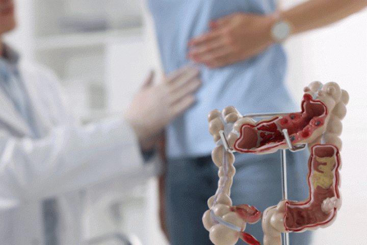 Cô gái 24 tuổi phát hiện ung thư đại tr…