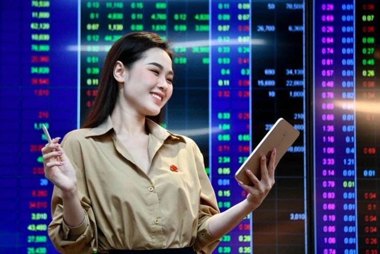 Sau kỳ nghỉ lễ 2/9, thị trường chứng khoán Việt Nam được dự báo tiếp tục xu hướng tăng, nhưng có nguy cơ rung lắc