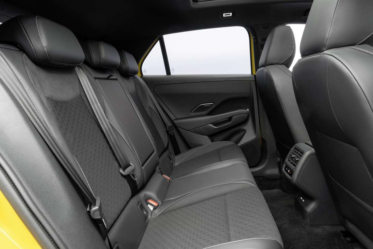 Volkswagen trình làng mẫu xe T-Roc thế hệ mới - 7