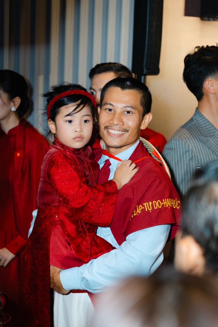 Diễn viên Phương Nam và con gái