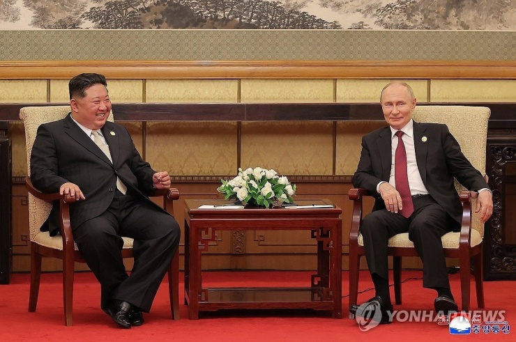 Báo Triều Tiên đăng tải loạt ảnh về chuyến công du Trung Quốc của Chủ tịch Kim Jong Un - 10