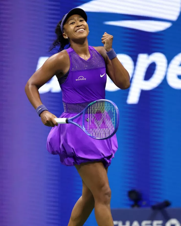 "Bà mẹ một con" naomi Osaka vui mừng với suất đấu bán kết. Ảnh: FACEBOOK OPEN