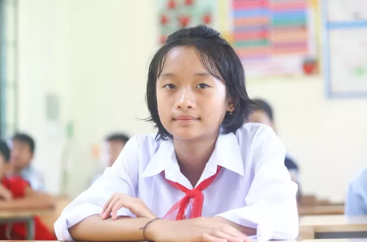 Em Mông Hoàng Thảo Ngọc nuôi ước mơ lớn lên sẽ trở thành bác sĩ. Ảnh: PHI HÙNG