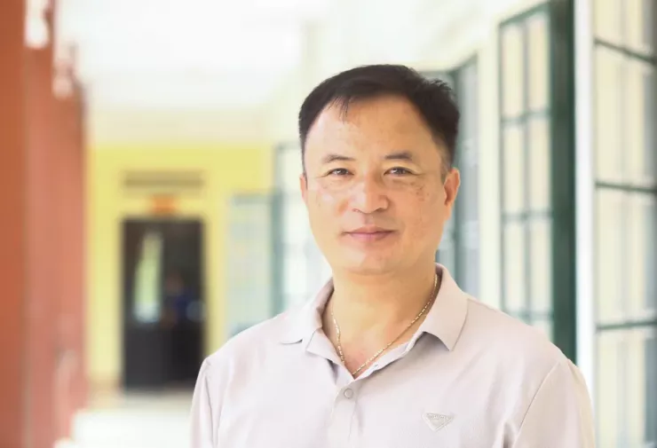 Thầy Phạm Đức Vinh, Hiệu trưởng trường Tiểu học và THCS số 1 Phúc Khánh. Ảnh: PHI HÙNG