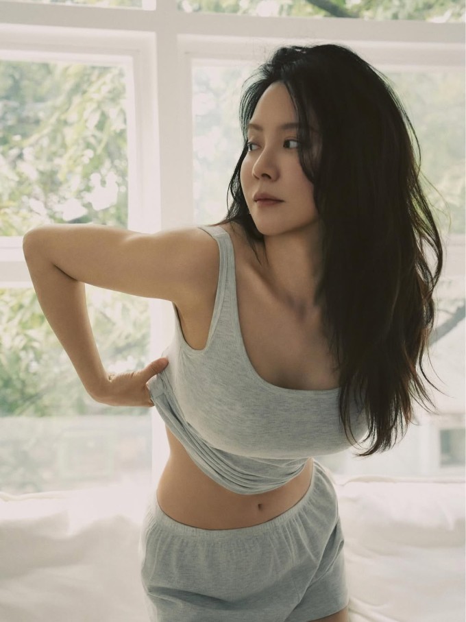 Nữ diễn viên duy trì lối sống lành mạnh để làm đẹp da từ bên trong.