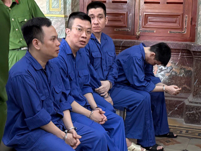 Các bị cáo tại toà