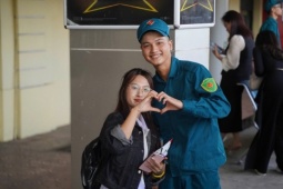 A80: Những chuyện tình được xe duyên từ tình yêu Tổ quốc