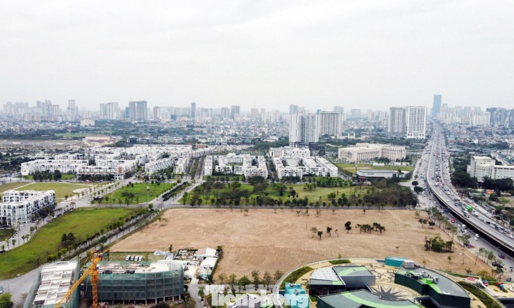 Giá đất phải được điều chỉnh để đảm bảo lợi ích cho người dân và nhà nước.