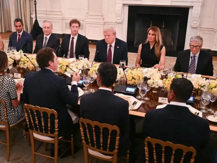 Tổng thống Mỹ Donald Trump và Đệ nhất phu nhân Melania Trump chiêu đãi tiệc tối dành cho các 