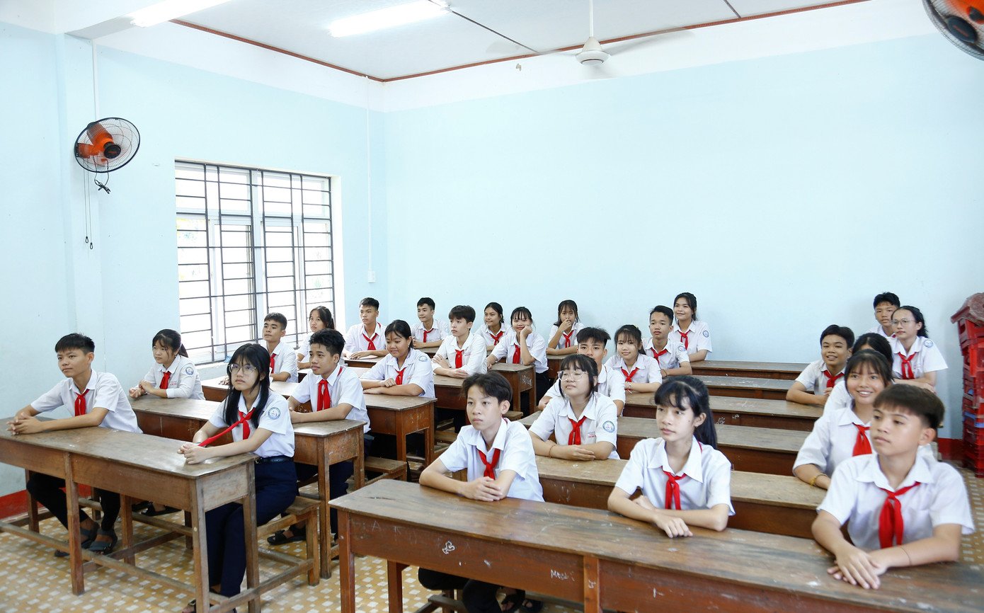 Năm học mới, Trường Tiểu học & THCS Nhơn Châu dự kiến đón 207 học sinh, trong đó cấp Tiểu học là 112, cấp THCS là 95 em. Còn trường Mầm non xã Nhơn Châu đón 64 trẻ. Ảnh: T.Đ