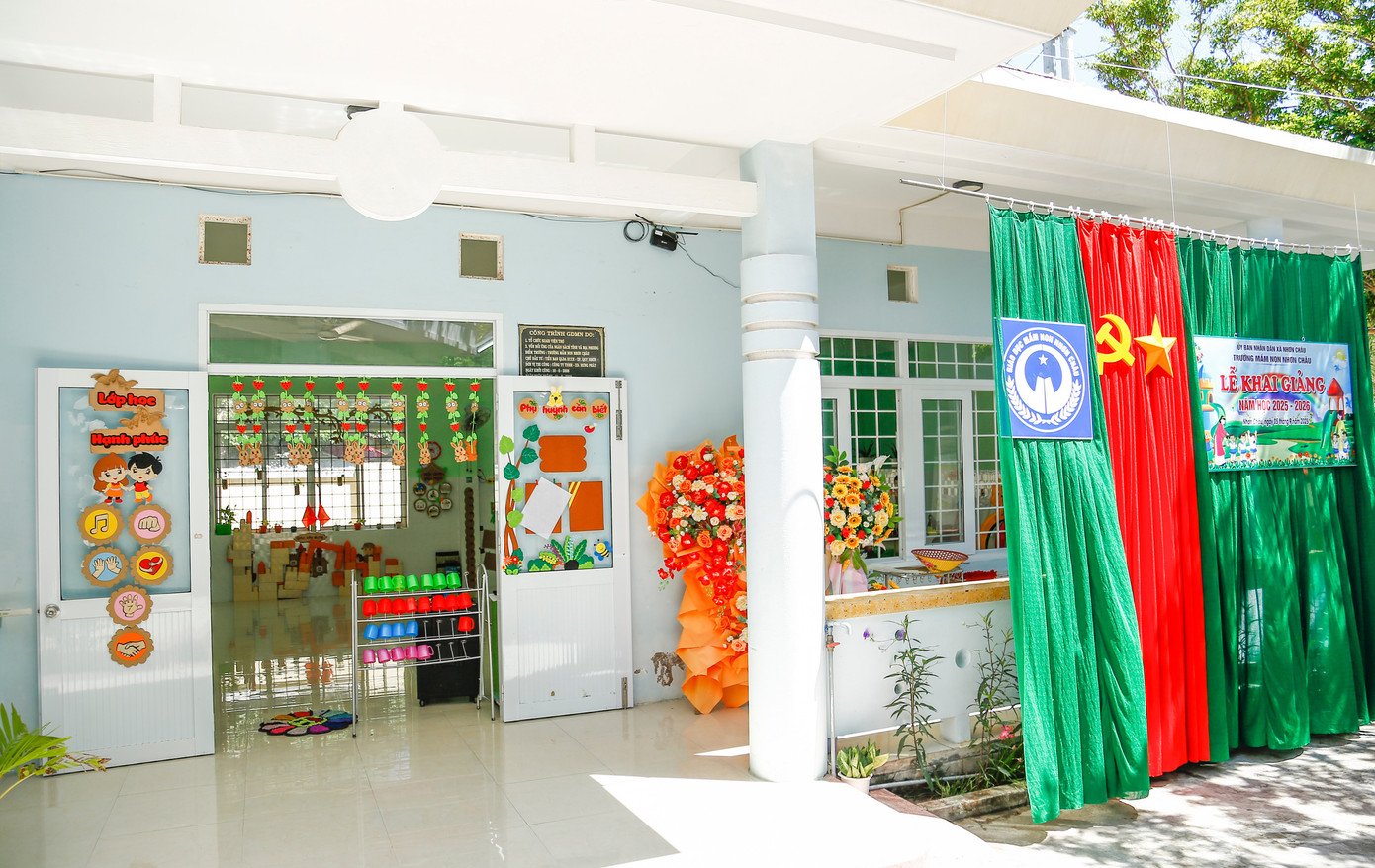 Hôm nay (5/9), cùng với các địa phương trong cả nước, hơn 1.200 trường học trên địa bàn tỉnh Gia Lai sẽ đồng loạt tổ chức lễ khai giảng, chính thức bước vào năm học mới 2025-2026. Ảnh: T.Đ