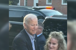 Vết sẹo lớn trên đầu ông Biden gây chú ý