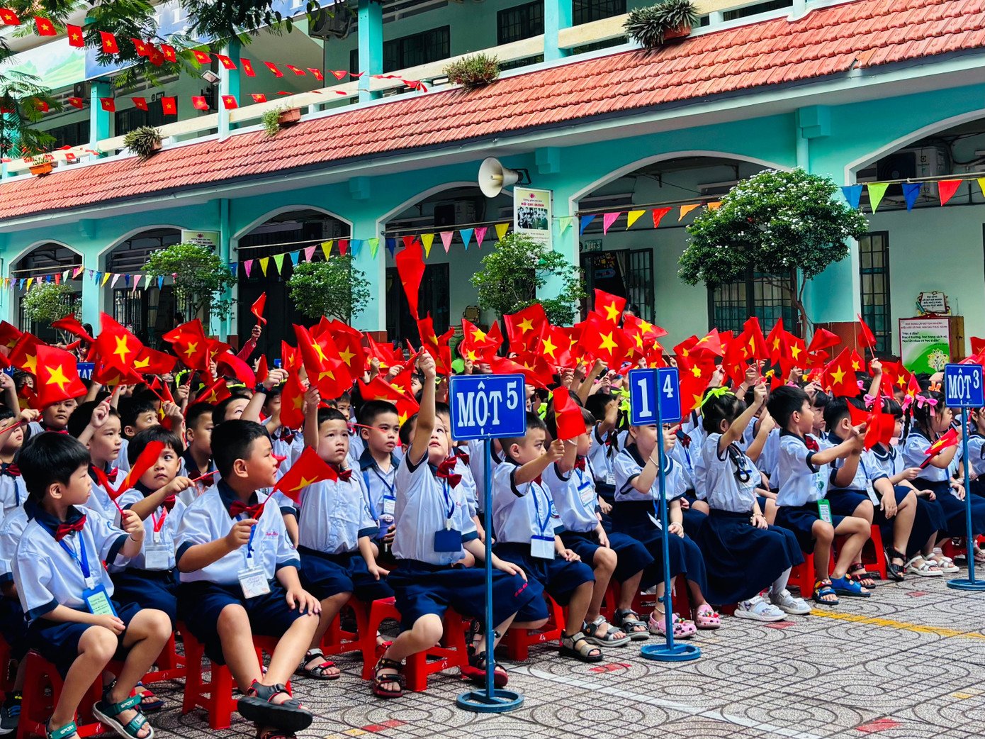 Tổng Bí thư Tô Lâm tham dự lễ khai giảng đặc biệt - 70