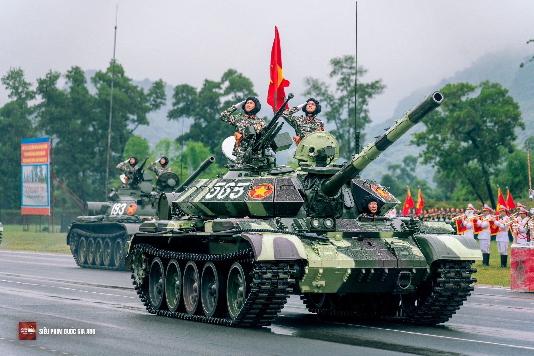 Họ muốn gửi lời tri ân chân thành dành cho những người lính, những người đã mang lại khí thế hào hùng cho Tổ quốc trong dịp kỷ niệm 80 năm lịch sử