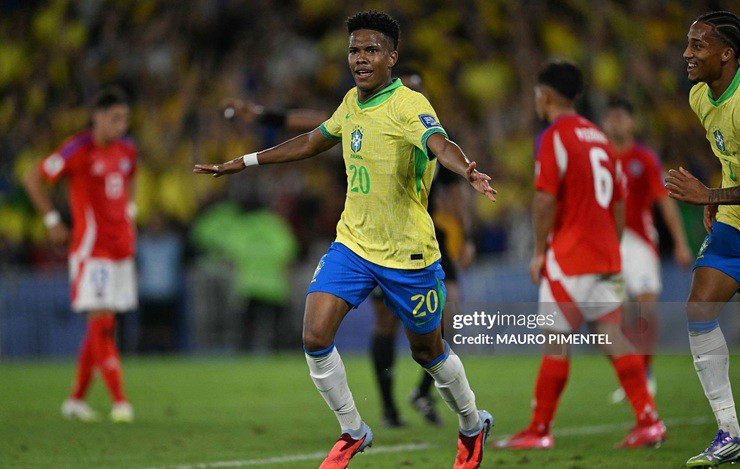 Trực tiếp bóng đá Brazil - Chile: Không có bàn danh dự (Vòng loại World Cup) (Hết giờ) - 1