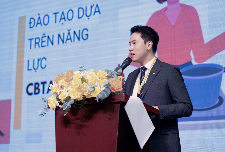 Nguyễn Quang Đạt được bổ nhiệm vị trí Giám đốc Ban Khai thác bay – Người chịu trách nhiệm chính về khai thác bay kiêm Đoàn trưởng Đoàn bay từ ngày 4/4/2025.