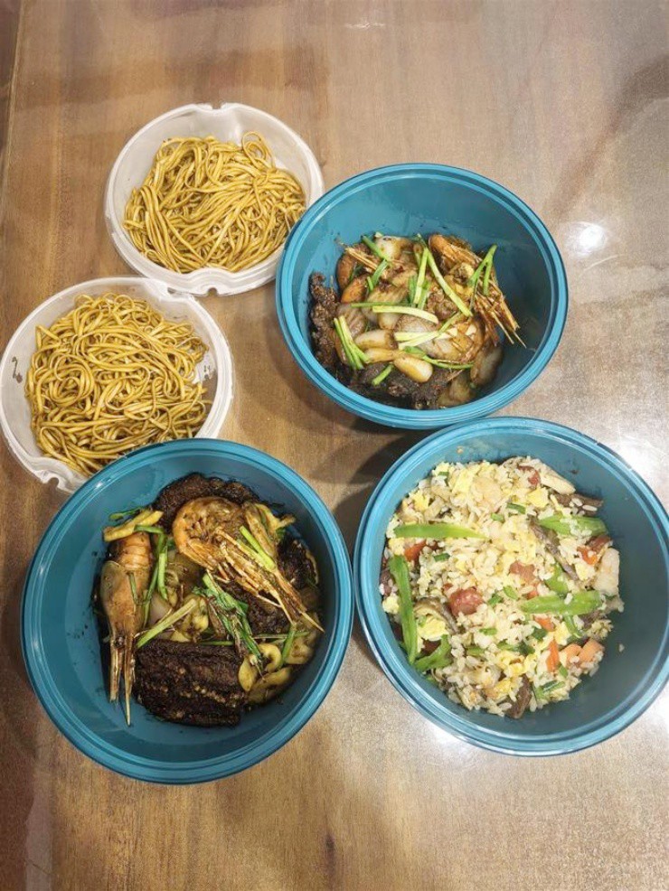 “Mì nhà giàu” không dành cho người lương 5 triệu, ăn 1 tô là “cháy túi” - 3