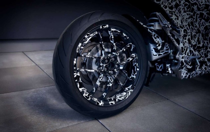 Môtô điện mới của Honda “ngụy trang” chạy thử nghiệm trên đường - 4