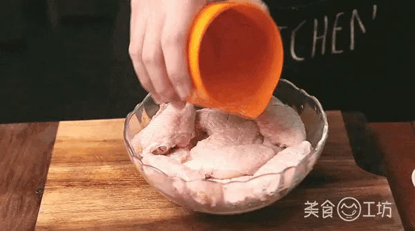 Cánh gà làm cách này vừa đơn giản lại tốn cơm - 6