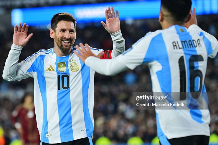 Messi có ngày thi đấu đáng nhớ