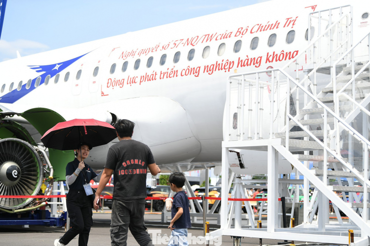 Việt Nam có cơ hội tham gia sâu hơn vào chuỗi cung ứng hàng không.