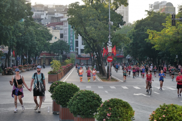 Quảng trường Đông Kinh Nghĩa Thục sau chỉnh trang - 9