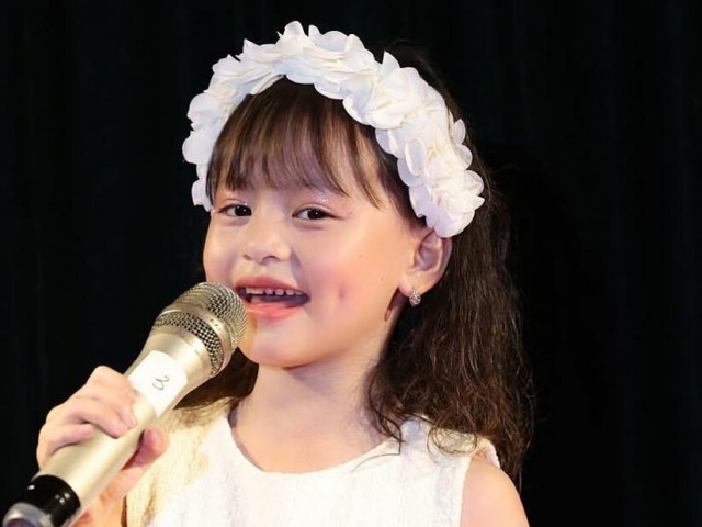 Khiếu múa hát của em bé song ca Mỹ Tâm ở đại lễ 2/9