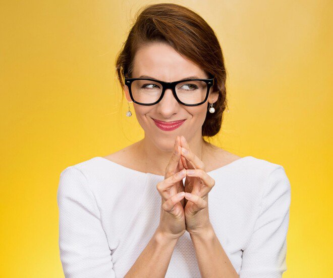 Người khôn ngoan “bắt bài” ngay 7 chiêu thao túng tâm lí thường gặp của những kẻ giả tạo - 1