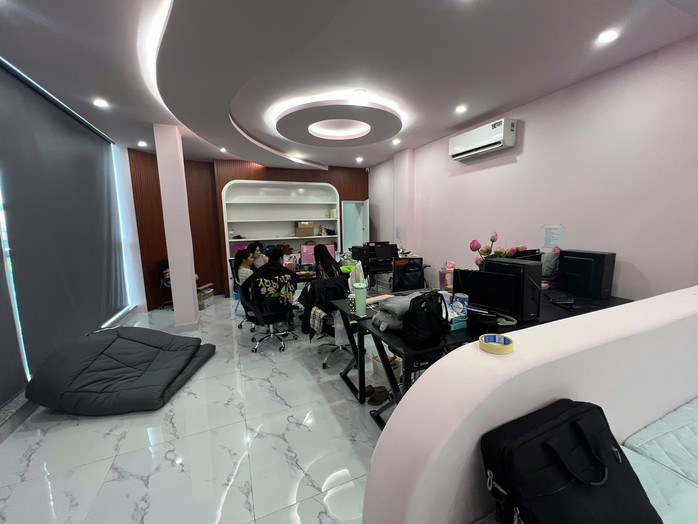 Công an TP HCM bắt bà chủ thẩm mỹ viện Ho.pital SW - 5