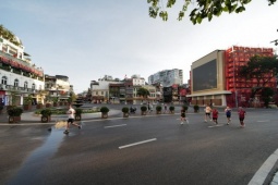 Quảng trường Đông Kinh Nghĩa Thục sau chỉnh trang