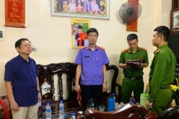 Bắt 2 lãnh đạo doanh nghiệp câu kết với trùm giang hồ Ý  " ẻng " 