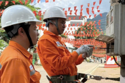 Kết quả kiểm tra hoá đơn tiền điện 3 tháng giống hệt nhau ở Quảng Ninh