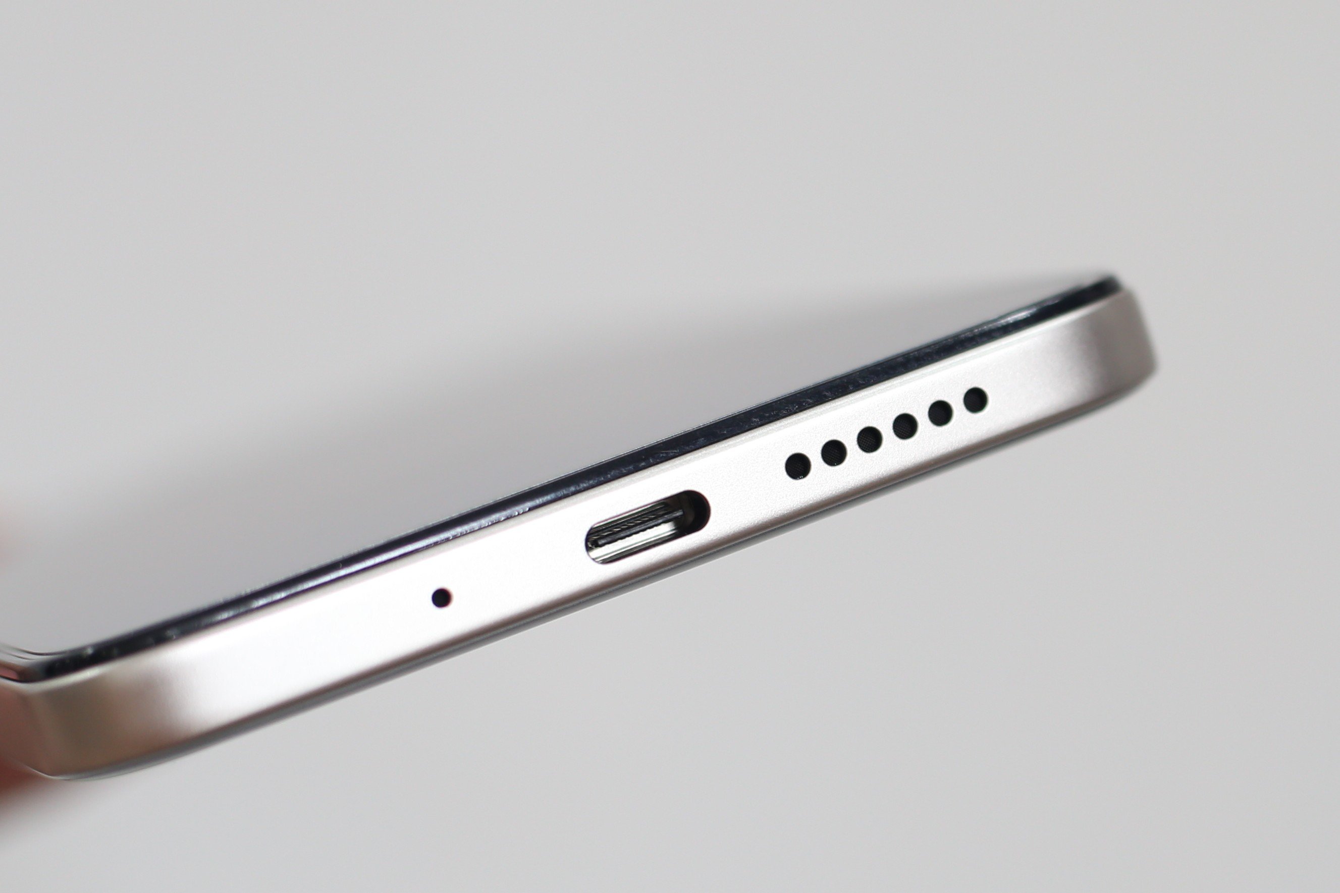 Xiaomi Redmi 15 pin 7.000mAh, giá từ 4,8 triệu đồng có đáng tiền? - 4