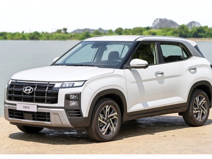 Hyundai Creta phiên bản cao cấp màu trắng mới có mặt tại đại lý