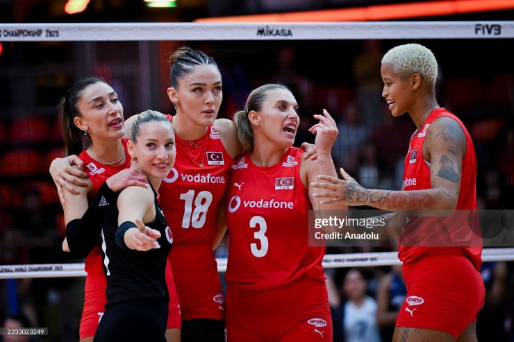 Thổ Nhĩ Kỳ đánh bại Nhật Bản để vào chung kết